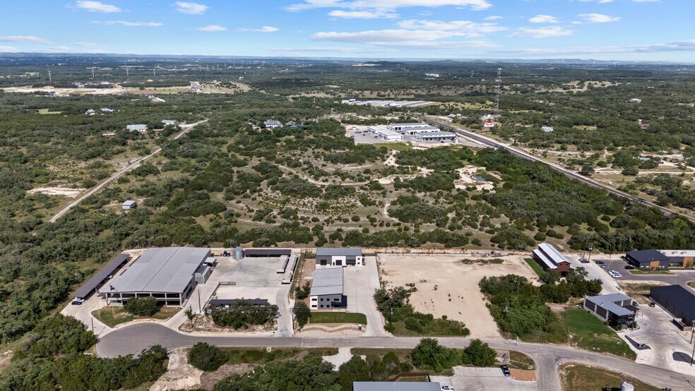 More Photos Of 39 Truss Dr, Boerne Flex For Sale