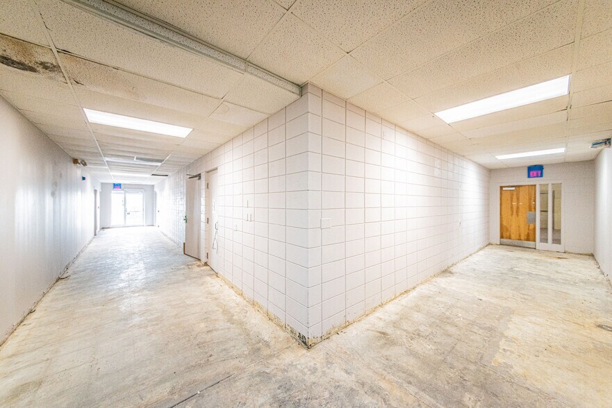 More Photos Of 3000 Irvin Cobb Dr, Paducah Warehouse For Sale