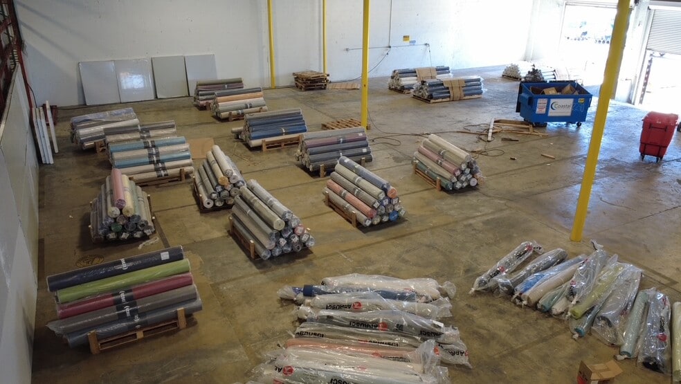 More Photos Of 2170-2290 W 8th Ave, Hialeah Warehouse For Lease