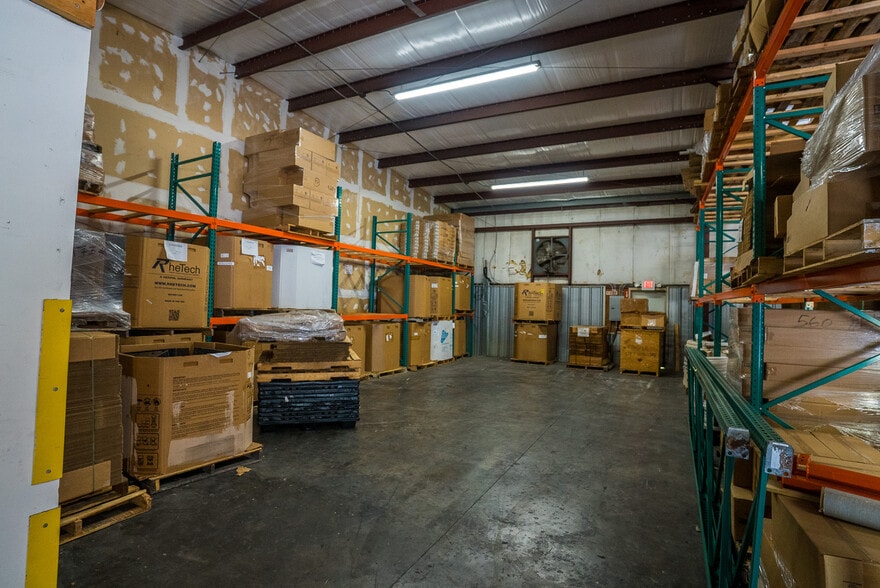 More Photos Of 855 Dunbar Ave, Oldsmar Warehouse For Lease