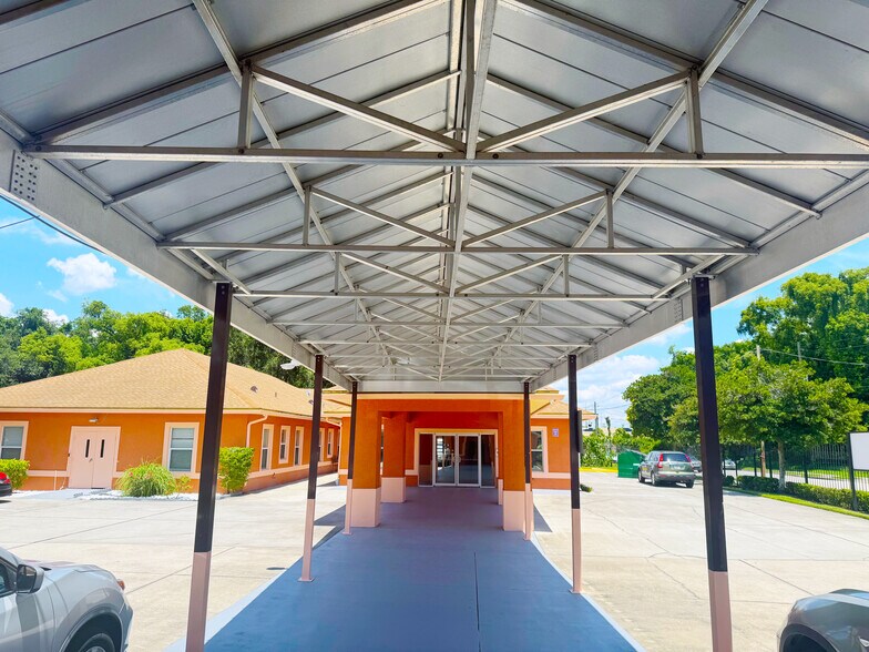 More Photos Of 815 24th St, Orlando Assisted Living For Sale