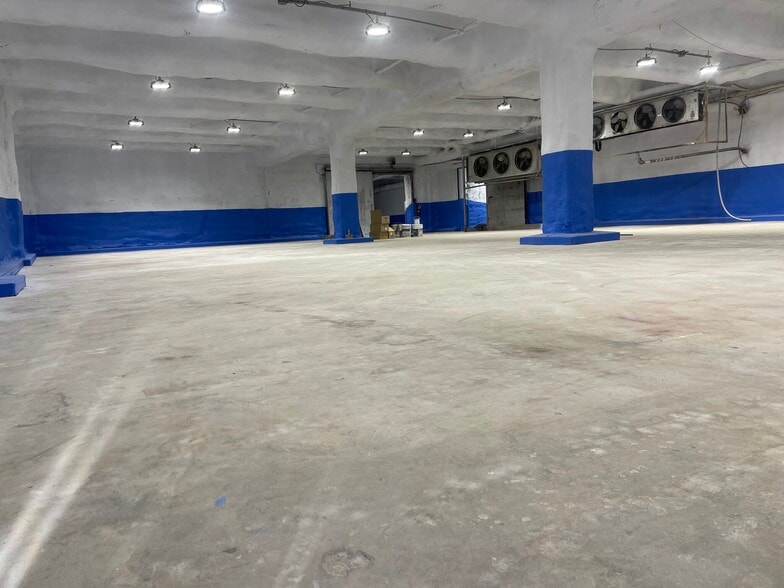 Primary Photo Of 2011 8th St, North Bergen Refrigeration Cold Storage For Lease