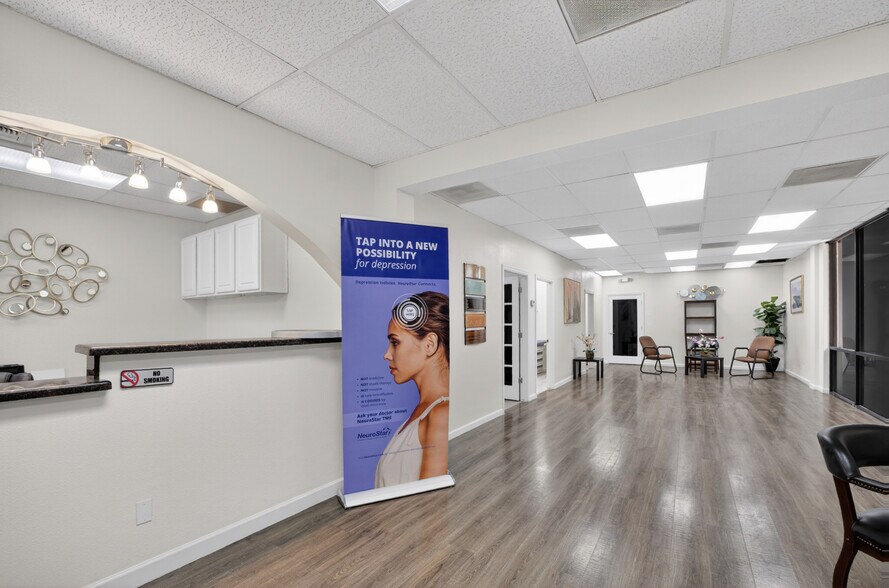 More Photos Of 2920 N 24th Ave, Phoenix Office For Sale