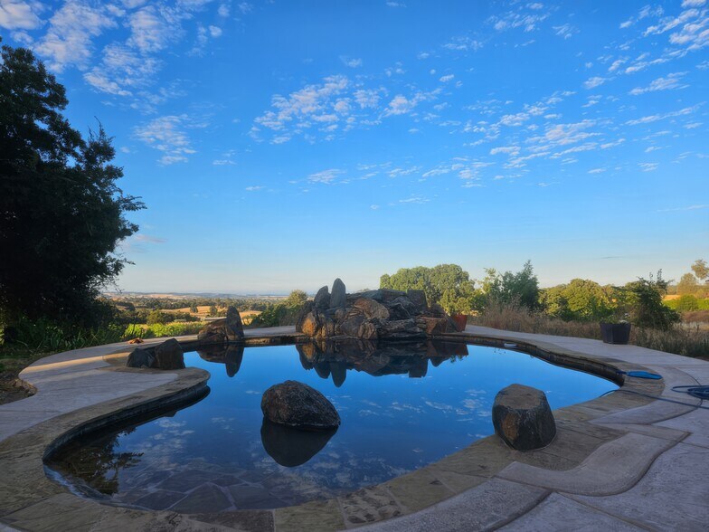 More Photos Of 10580 Dickson Rd, Plymouth Winery Vineyard For Sale