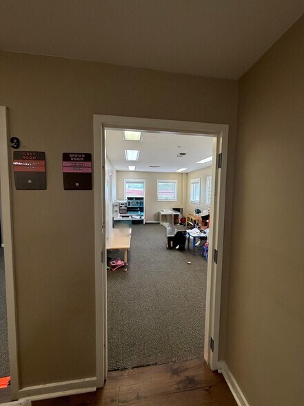 More Photos Of 421 N Sam Rayburn Fwy, Sherman Medical For Lease