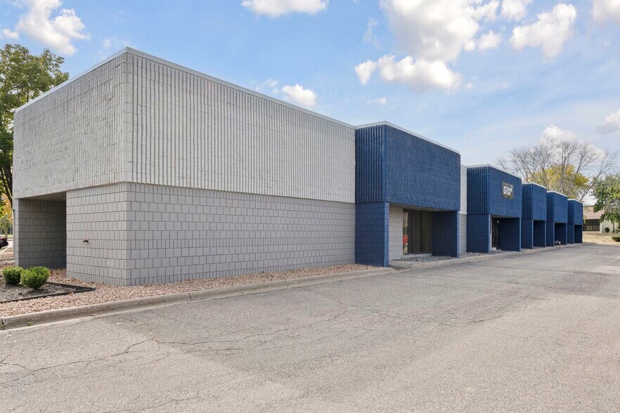 More Photos Of 7115-7133 Washington Ave S, Edina Research And Development For Lease