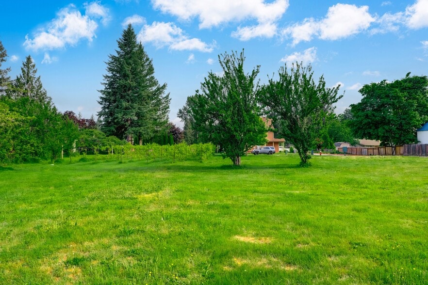 More Photos Of 515 High Ave, Sultan Land For Sale