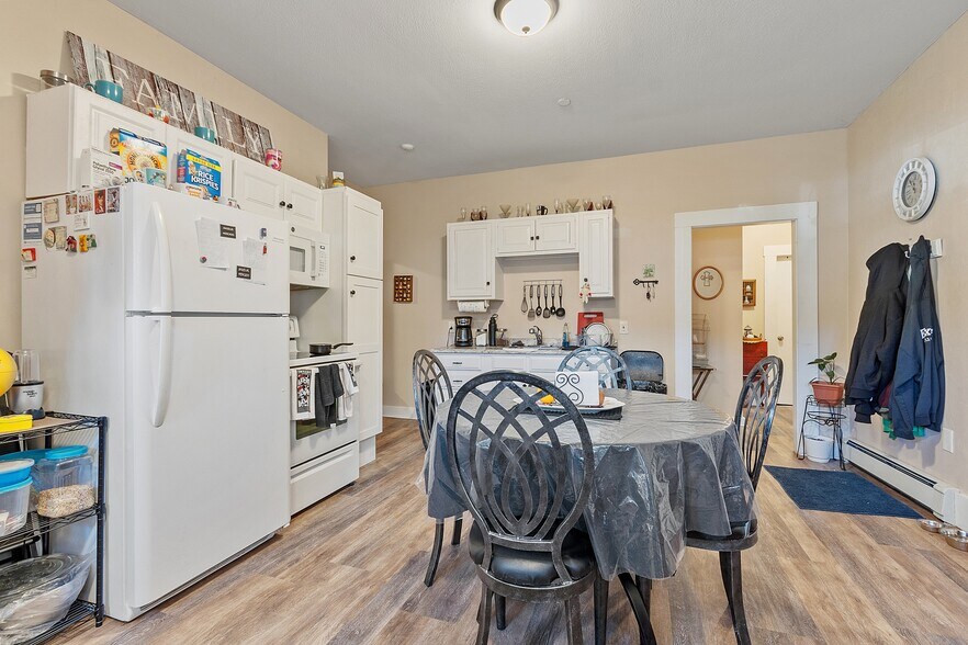 More Photos Of 122 Laurel St, Fitchburg Multifamily For Sale