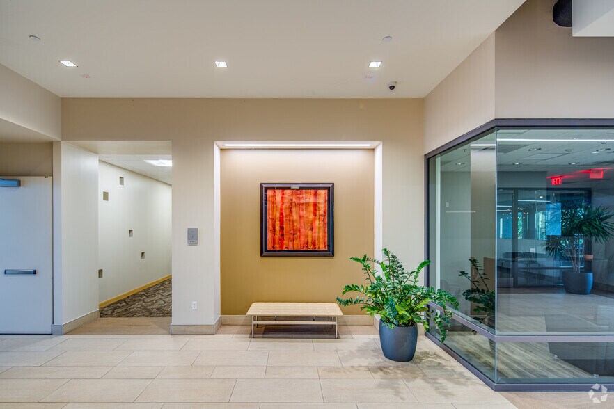 More Photos Of 275 E Rivulon Blvd, Gilbert Office For Lease