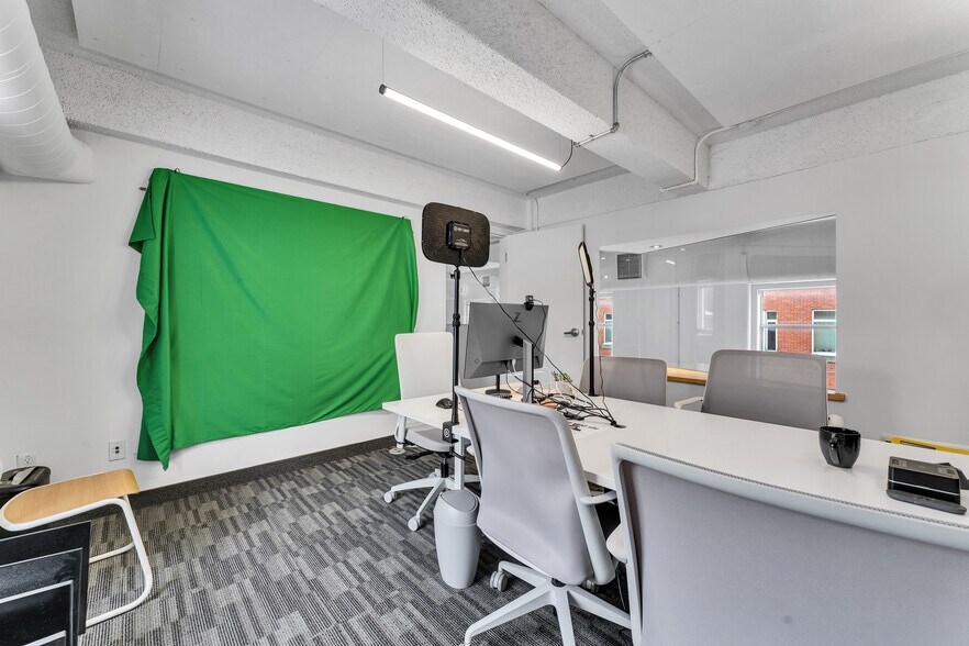 More Photos Of 43-45 Eccles St, Ottawa Office For Sale