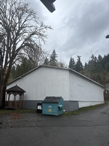 More Photos Of 216 Silverbrook Rd, Randle Self Storage For Sale