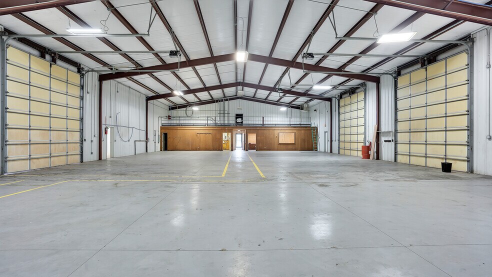More Photos Of 2301 S Highway 77, Pauls Valley Industrial For Sale