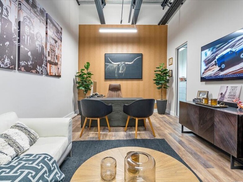More Photos Of 2404 Hollywood Blvd, Hollywood Loft Creative Space For Lease