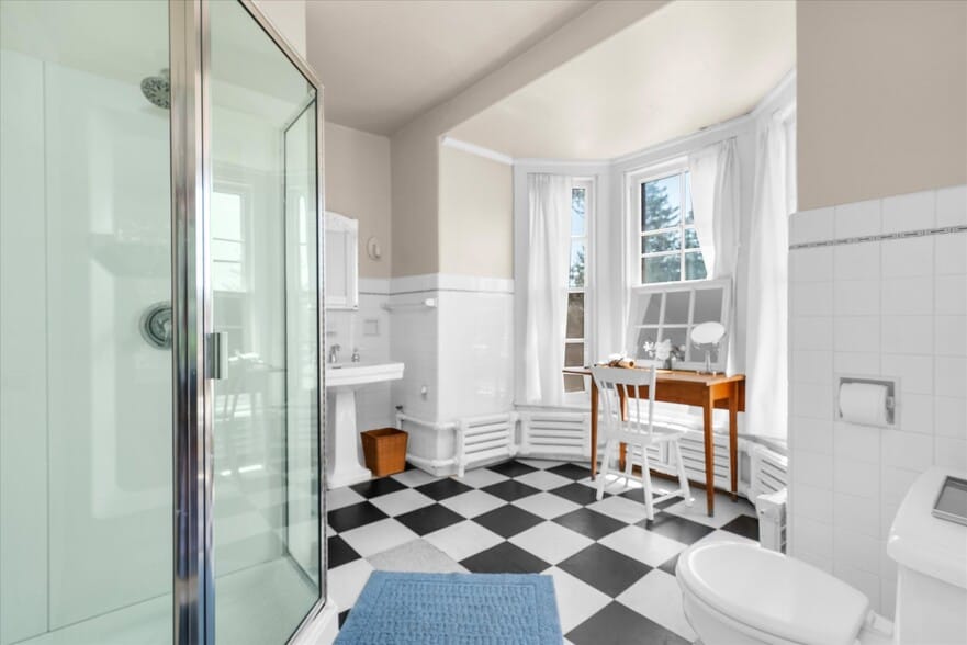 More Photos Of 5358 York Rd, Doylestown Hospitality For Sale