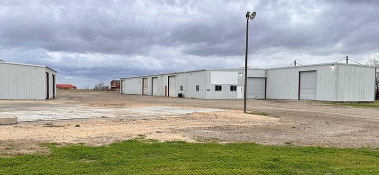 Primary Photo Of 16137 FM 624, Robstown Warehouse For Lease