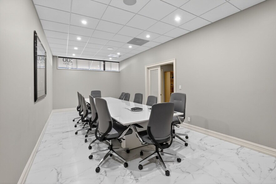 More Photos Of 100 SE 6th St, Fort Lauderdale Office For Lease