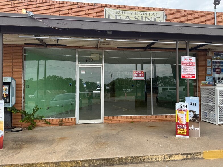 Primary Photo Of 1400-1412 Beverly Dr, Wichita Falls Unknown For Lease