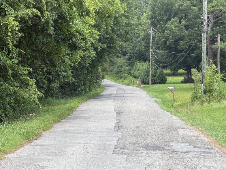 More Photos Of 65 National Dr, Anniston Land For Sale
