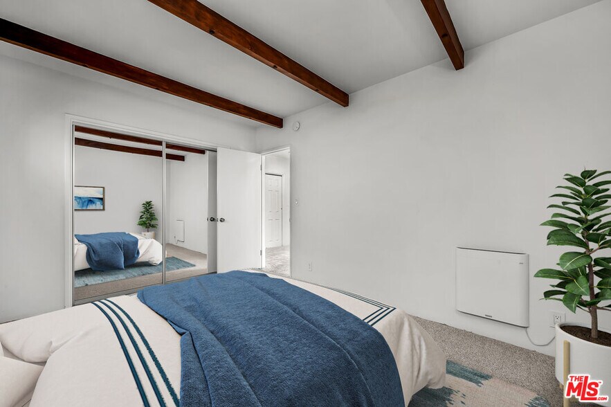 More Photos Of 6515 Vista del Mar, Playa Del Rey Apartments For Sale