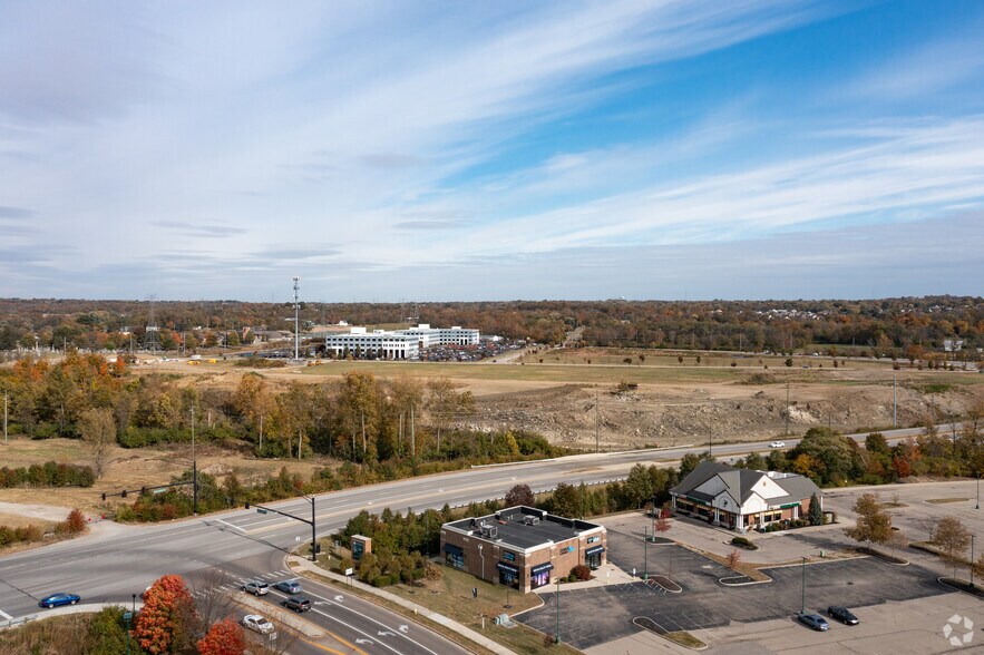 More Photos Of 9407-9409 Civic Centre Blvd, West Chester Storefront For Lease