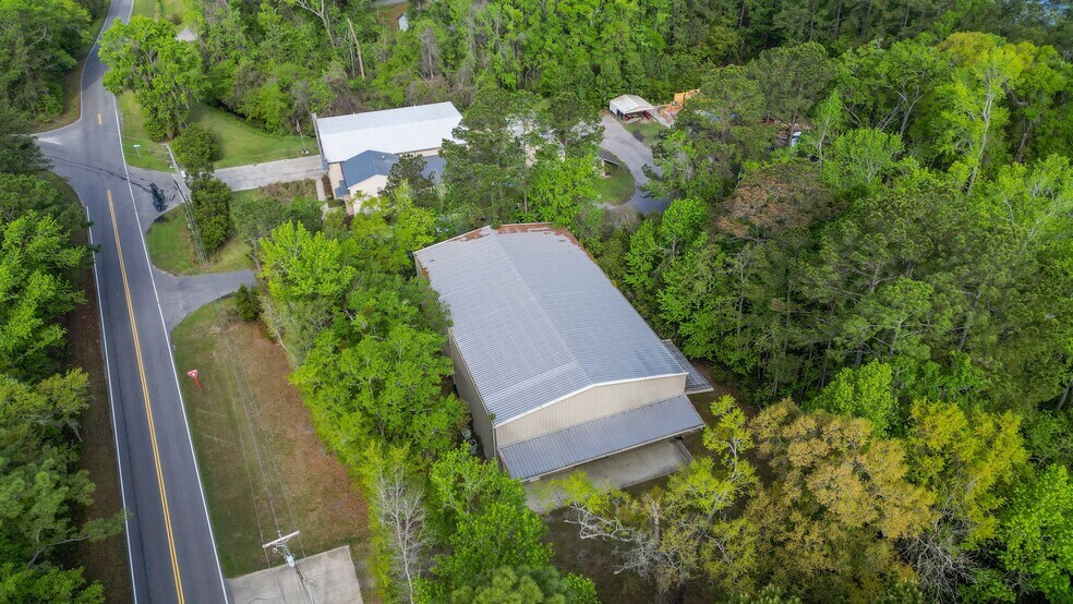More Photos Of 140 Bay Pines Rd, Beaufort Warehouse For Lease