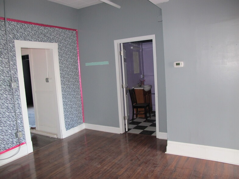 More Photos Of 99 Main St, Waterville Office For Sale