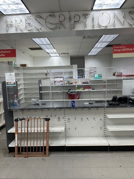 More Photos Of 4510 5th Ave, Brooklyn Storefront Retail Residential For Lease