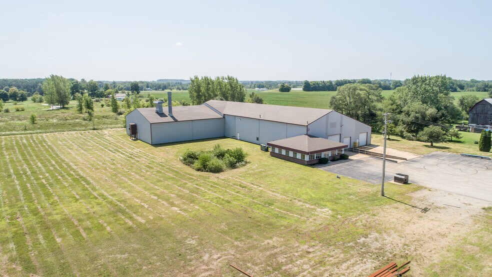 More Photos Of 2100 17 Mile Rd, Kent City Warehouse For Sale
