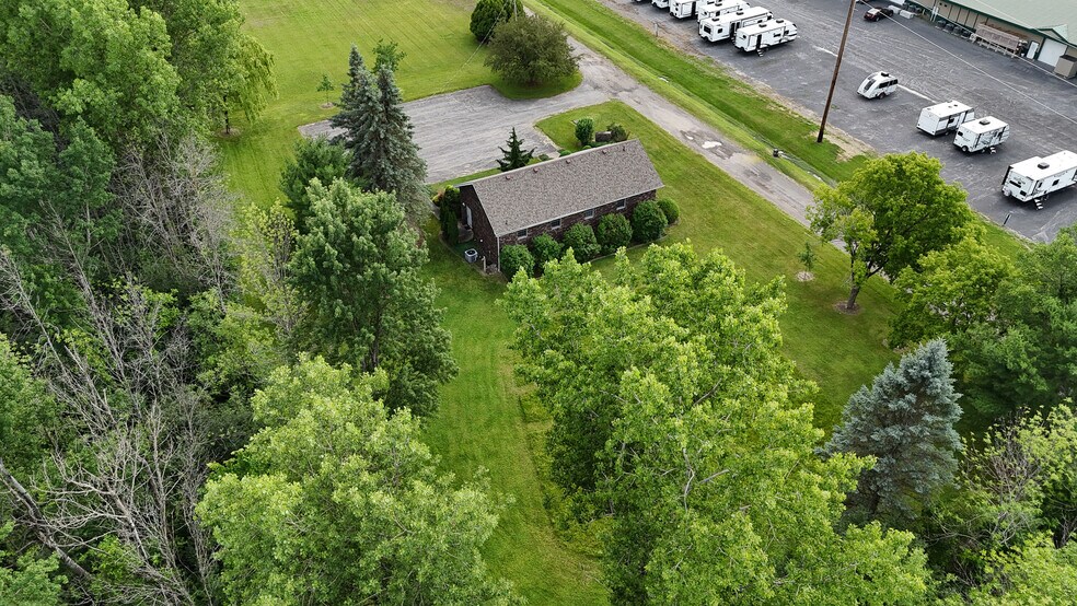 More Photos Of 228 Tom Miller Rd, Plattsburgh Flex For Sale