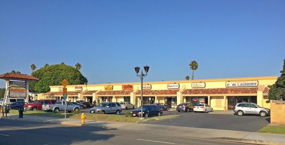 More Photos Of 3700-3720 Saviers Rd, Oxnard Freestanding For Lease