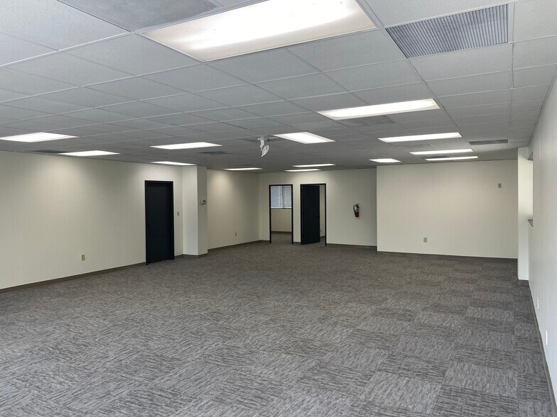 More Photos Of 4000 Wake Forest Rd, Raleigh Medical For Lease
