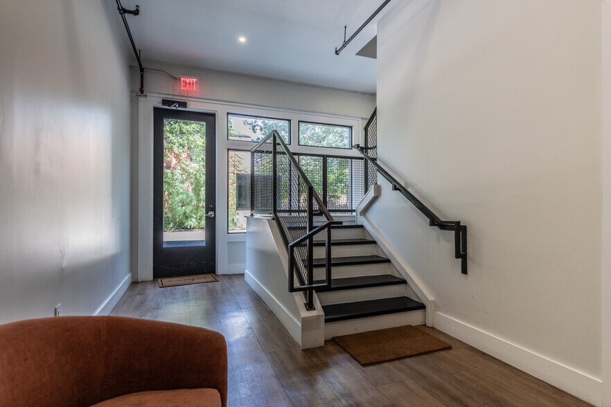 More Photos Of , San Antonio General Retail For Sale