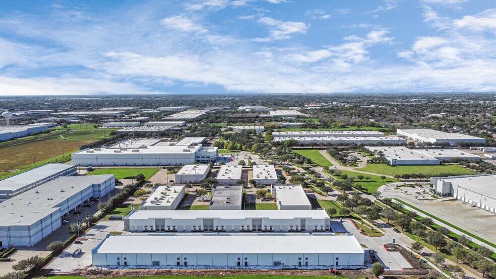 More Photos Of 12425 W Airport Blvd, Sugar Land Light Distribution For Lease