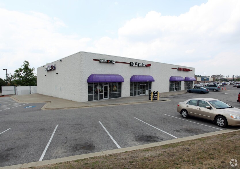 More Photos Of 1590 Skibo Rd, Fayetteville Unknown For Lease