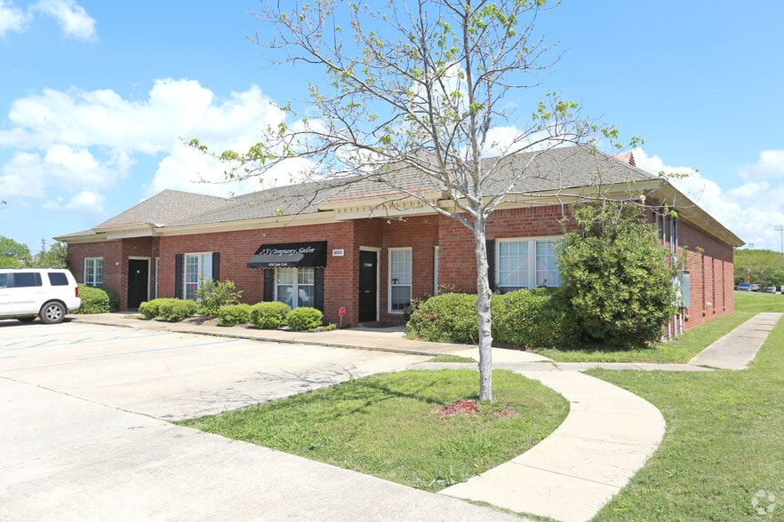 More Photos Of 6766-6772 Taylor Cir, Montgomery Office For Lease