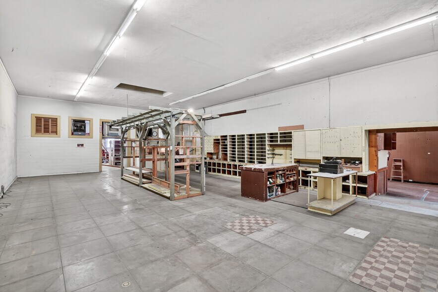 More Photos Of 360-362 Central Ave, Fillmore Storefront For Sale