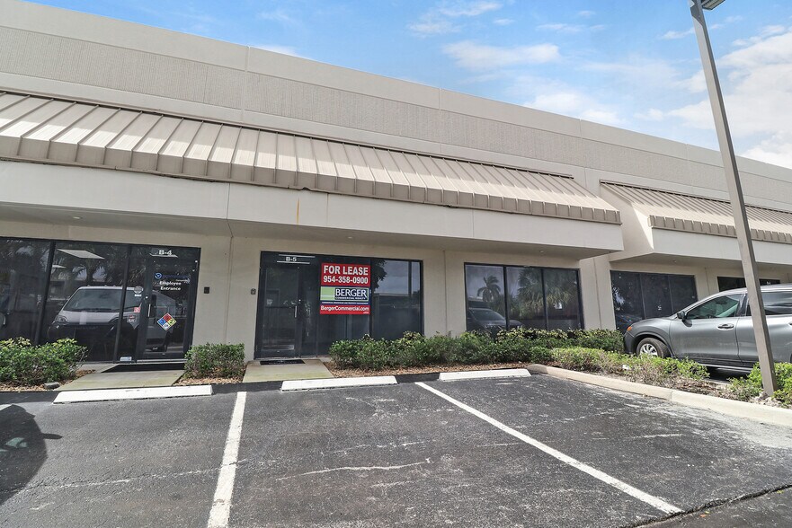 More Photos Of 3402 SW 26th Ter, Fort Lauderdale Warehouse For Lease