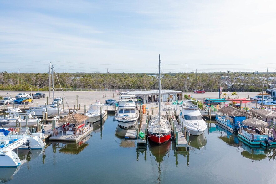 More Photos Of 18400 San Carlos Blvd, Fort Myers Beach Marina For Sale