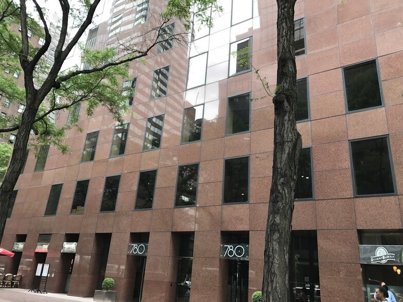 More Photos Of 780 Third Ave, New York Office For Lease