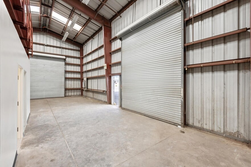 More Photos Of 149-151 S Linden Ave, South San Francisco Warehouse For Lease