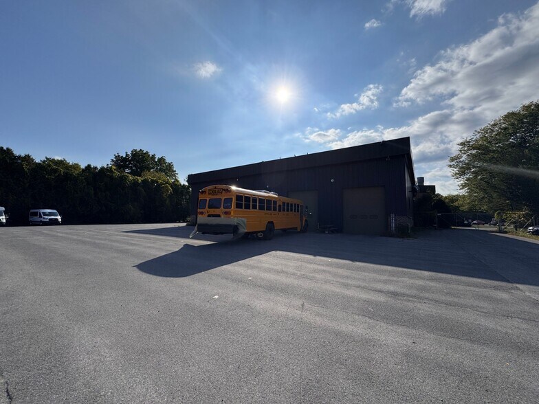 More Photos Of 7770 Lakeport rd, Chittenango Industrial For Lease