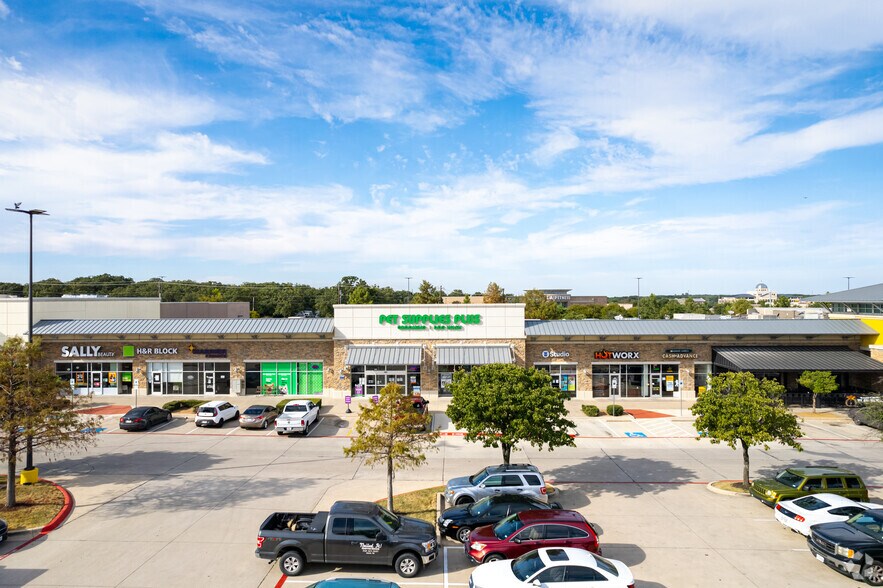 More Photos Of 1400-1800 S Loop 288, Denton Unknown For Lease