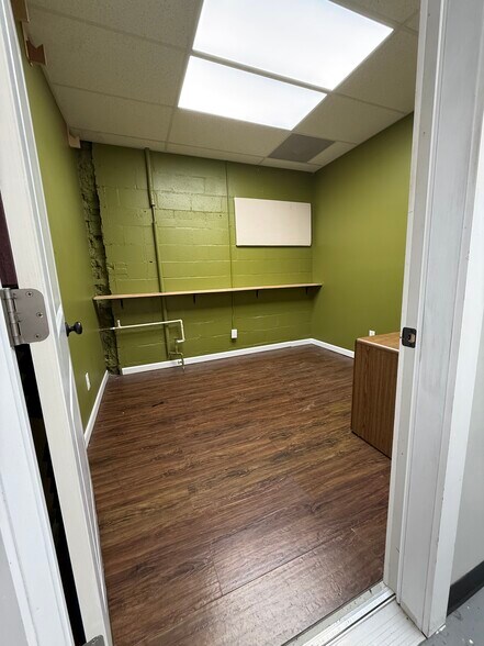 More Photos Of 1714 Easley Bridge Rd, Greenville Storefront Retail Office For Sale