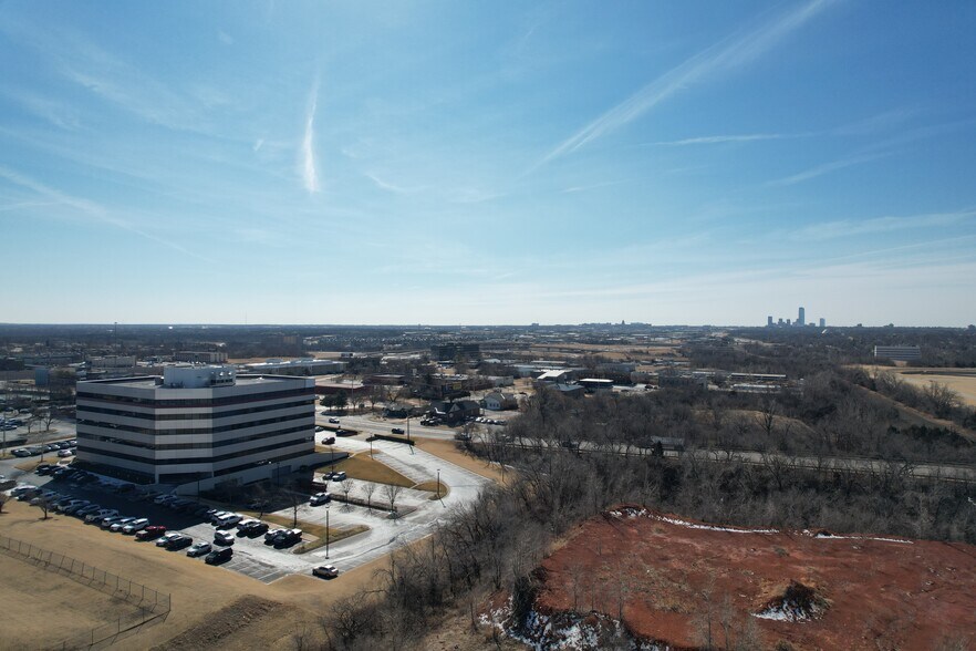 More Photos Of 301 NW 63rd St, Oklahoma City Office For Lease