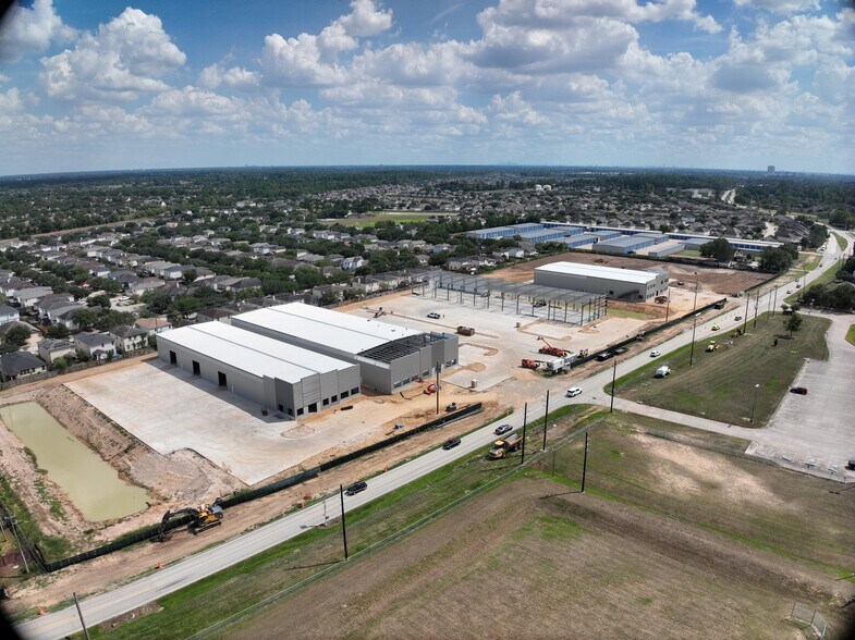 More Photos Of 0 Hufsmith Kohrville Rd, Tomball Warehouse For Sale