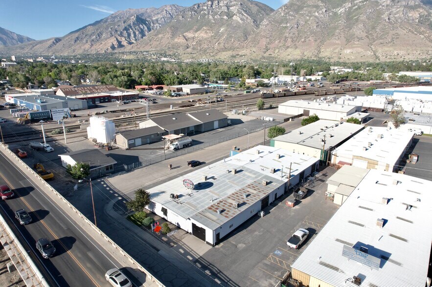 More Photos Of 709-711 S University Ave, Provo Service For Lease