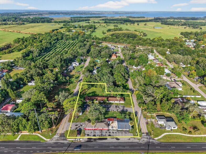 More Photos Of 37415 Highway 19, Umatilla General Retail For Sale