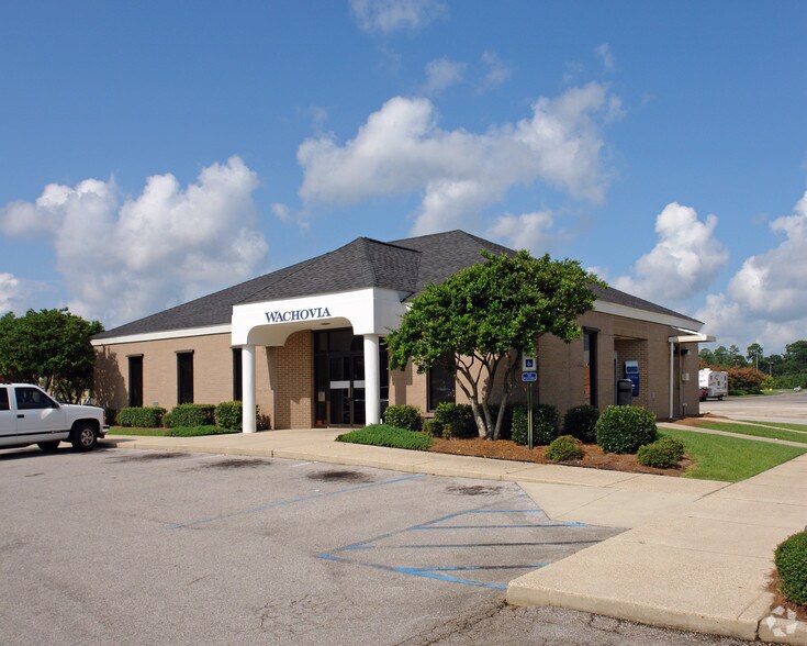 More Photos Of 550 Bel Air Blvd, Mobile Bank For Lease