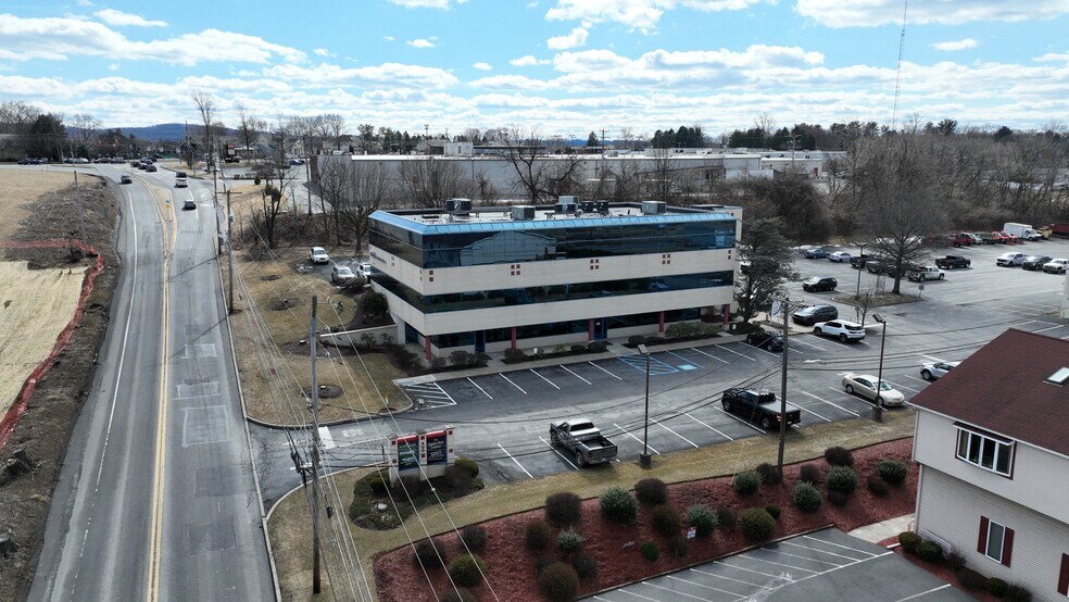 More Photos Of 400 S Greenwood Ave, Easton Office For Sale