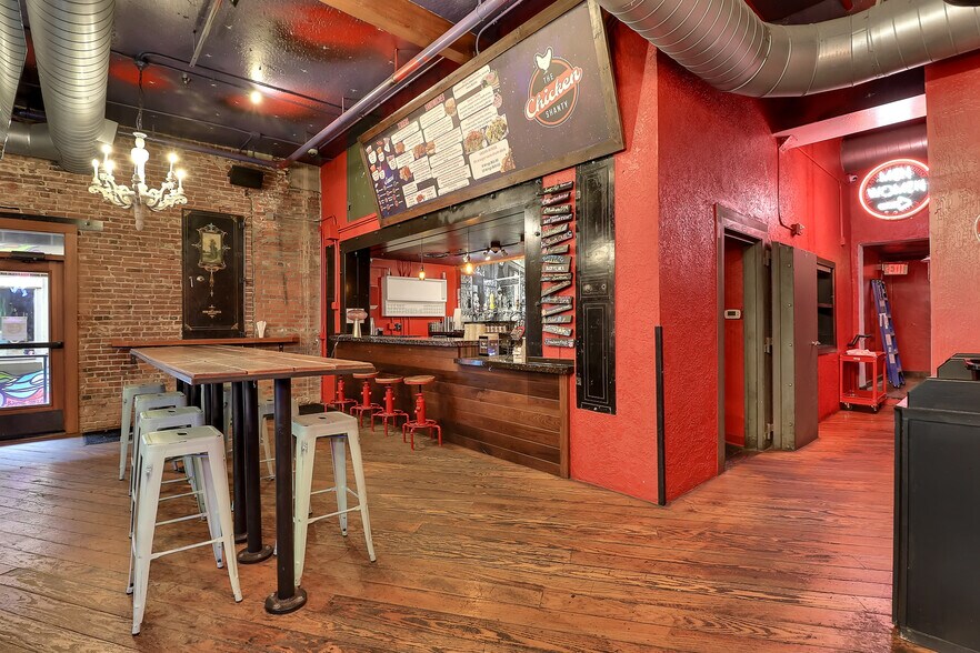 More Photos Of 45 W Broadway, Eugene Storefront Retail Residential For Sale